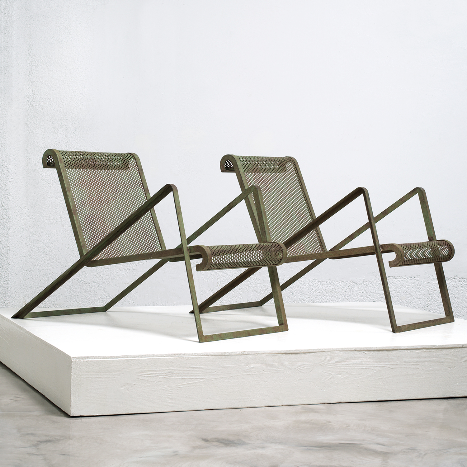 20th Century French Pair of Tubular Metal Chaise Lounge Chairs by Jean Royère