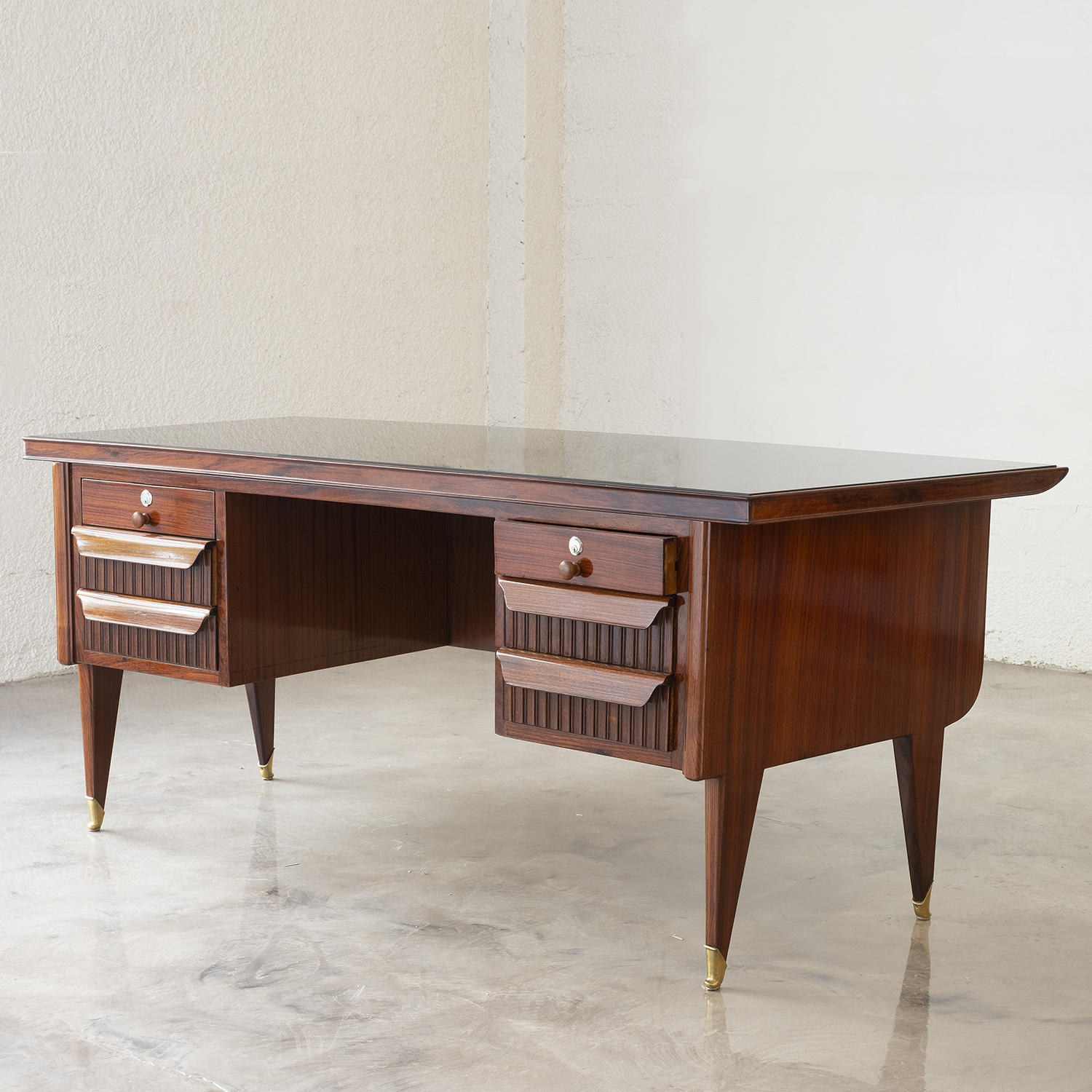 20th Century Italian Rosewood Writing Desk by Osvaldo Borsani & Paolo Buffa