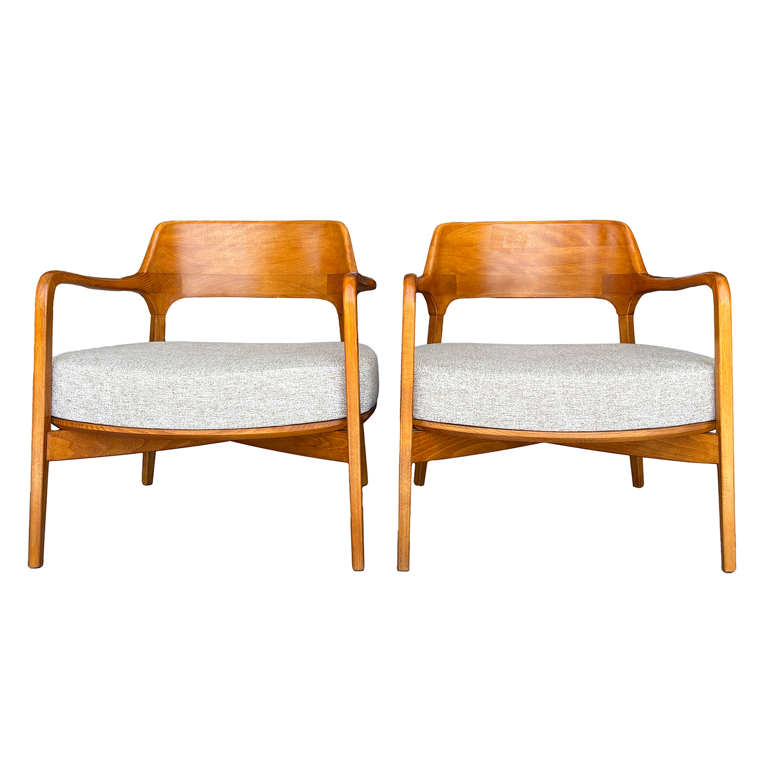 20th Century French Pair of Modern Vintage Beechwood Armchairs by Baumann France