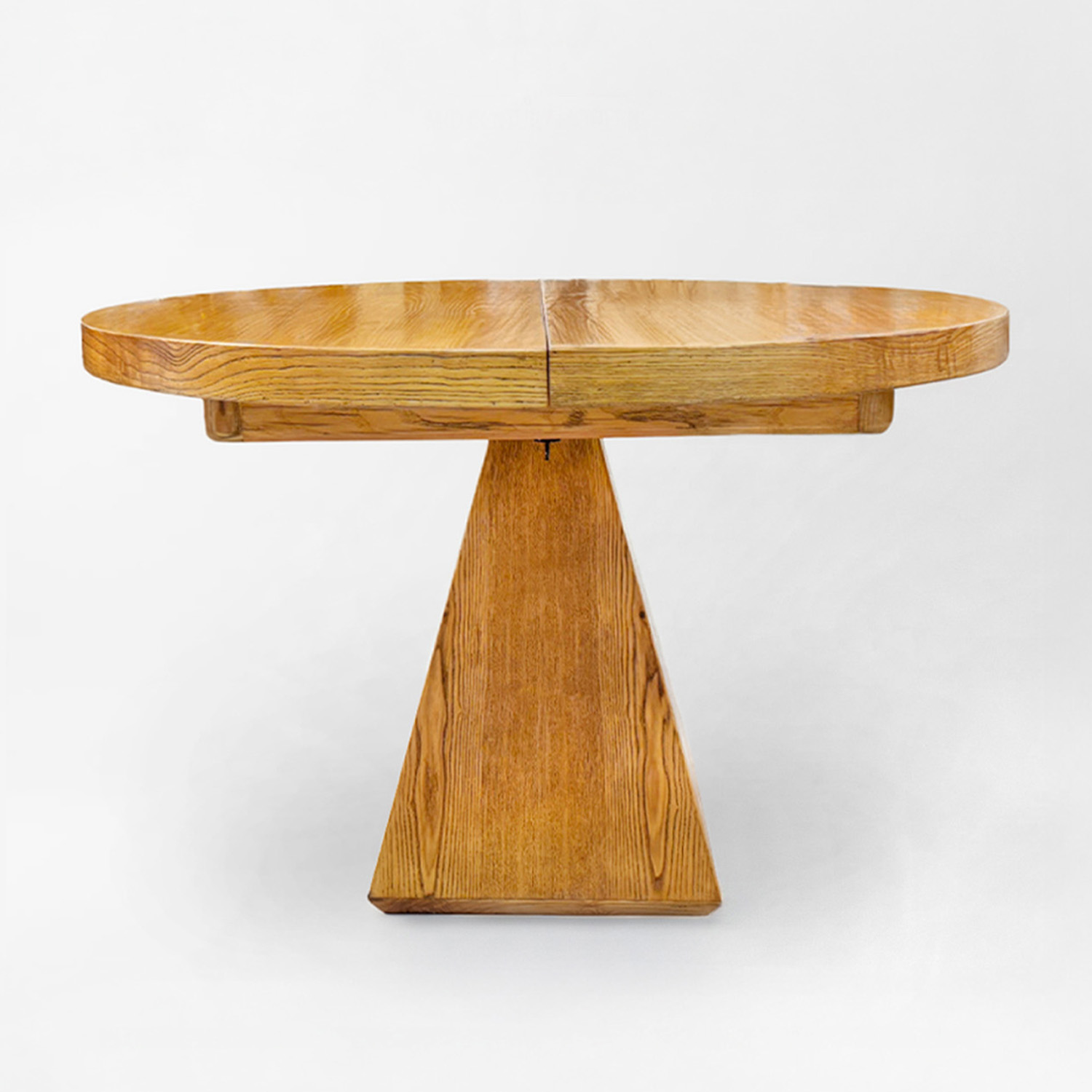 20th Century Danish Oval Extendable Pinewood Dining Table Attributed to Arne Vodder